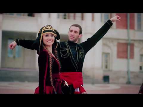 Acharuli dance - Грузинский танец Ачарули (იაროსლავა და ელენა აჭარული)